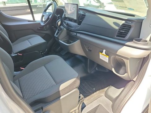 New 2026 Ford Transit 250 148 Medium Roof w/ Load Area Protection Package RWD image 8