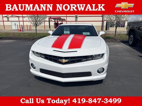 Used 2012 Chevrolet Camaro SS image 2