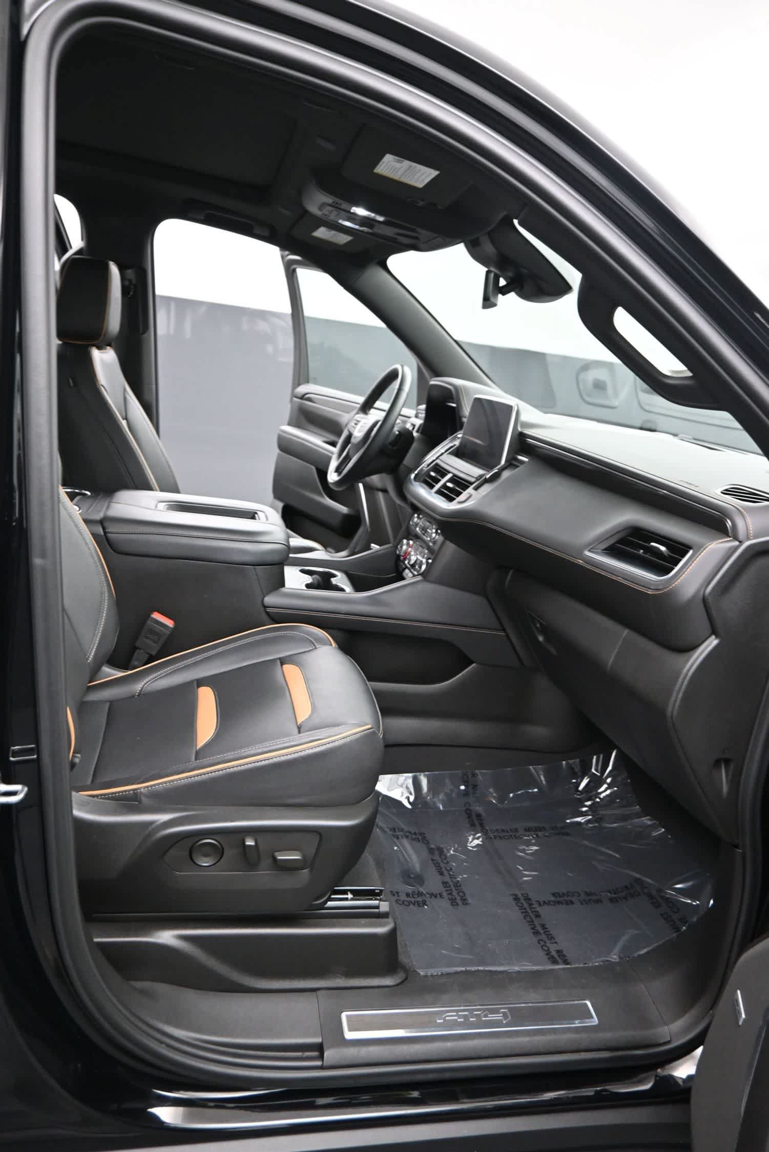 Used 2024 GMC Yukon AT4 AWD/4WD image 16