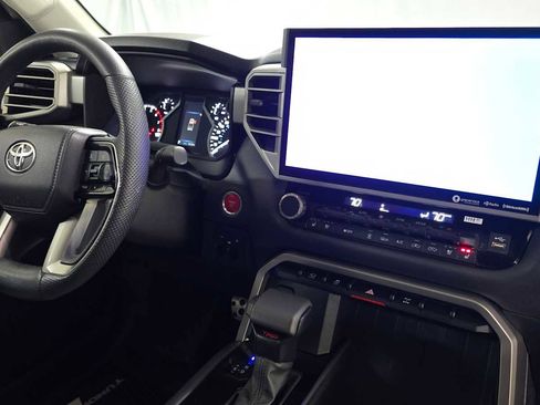 Used 2023 Toyota Tundra Limited w/ TRD Off-Road Package AWD/4WD image 11