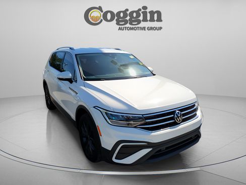 Used 2022 Volkswagen Tiguan SE image 5