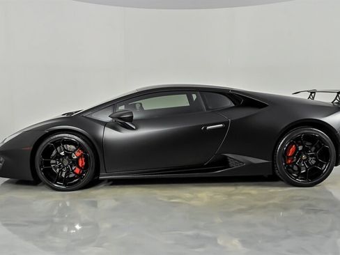 Used 2018 Lamborghini Huracan LP 580-2 RWD image 6