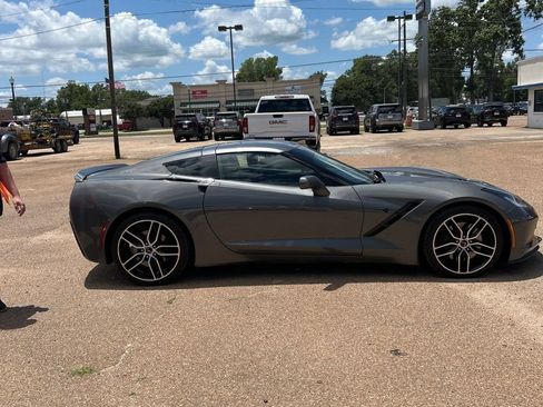 Used 2016 Chevrolet Corvette Stingray Coupe w/ 2LT Preferred Equipment Group RWD image 4