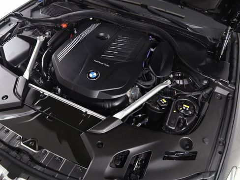 Used 2023 BMW 540i xDrive w/ M Sport Package image 20