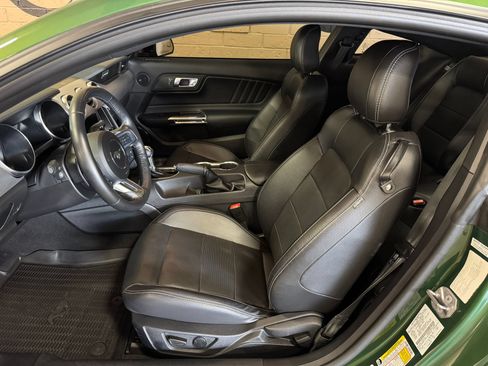 Used 2022 Ford Mustang GT Premium w/ Black Accent Package RWD image 22