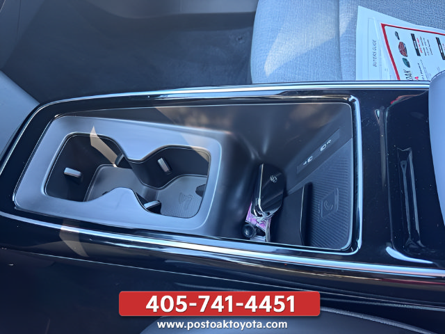 Used 2024 Volkswagen ID.4 2WD image 12