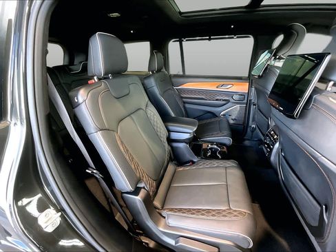 Used 2023 Jeep Grand Cherokee L Summit AWD/4WD image 21