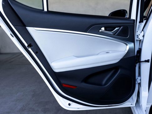 New 2026 Genesis G70 3.3T Sport Prestige image 20