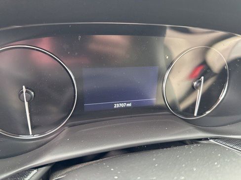 Used 2023 Buick Envision Preferred image 7