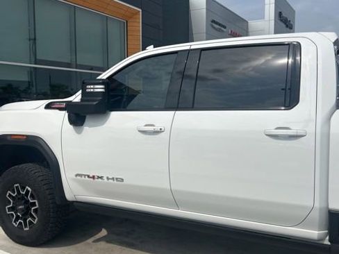 Used 2024 GMC Sierra 2500 AT4X AWD/4WD image 13