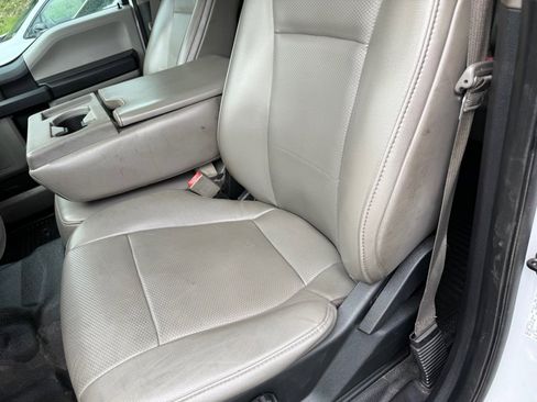 Used 2018 Ford F250 XL w/ Power Equipment Group image 3