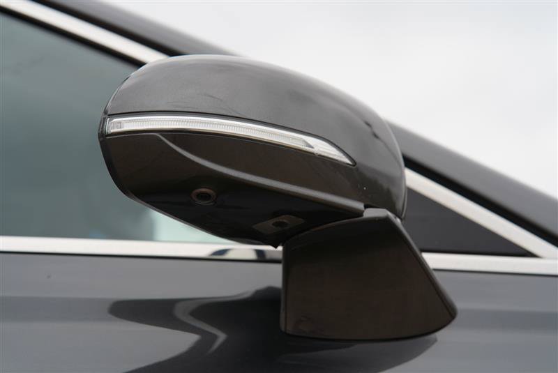 Used 2019 Genesis G90 5.0 Ultimate RWD image 39