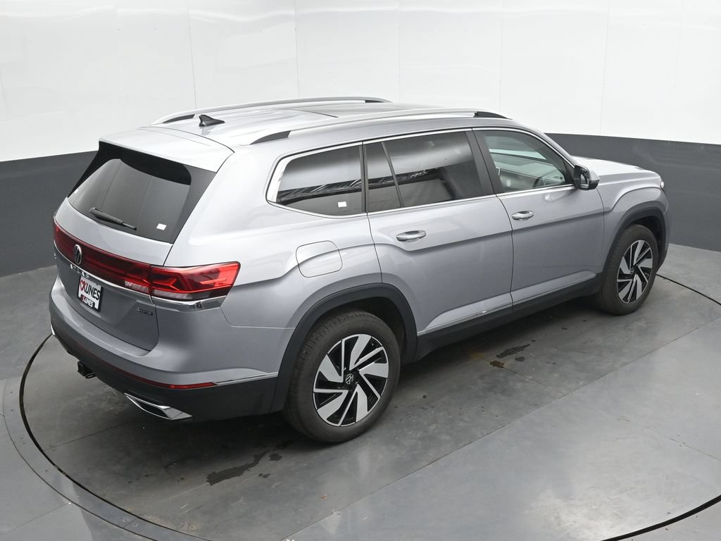 Used 2025 Volkswagen Atlas SEL AWD/4WD image 30