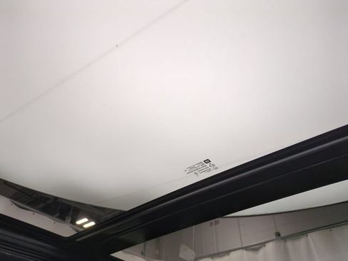 Certified 2023 Cadillac XT5 Premium Luxury w/ LPO, Floor Liner Package AWD/4WD image 19