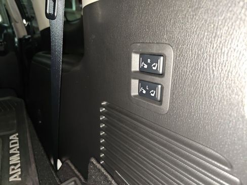 Used 2022 Nissan Armada Platinum image 23