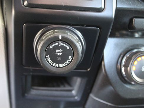 Used 2017 Ford F150 XL w/ Equipment Group 101A Mid AWD/4WD image 36