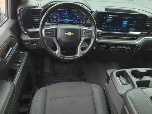Used 2025 Chevrolet Silverado 1500 LT w/ Safety Package AWD/4WD image 13