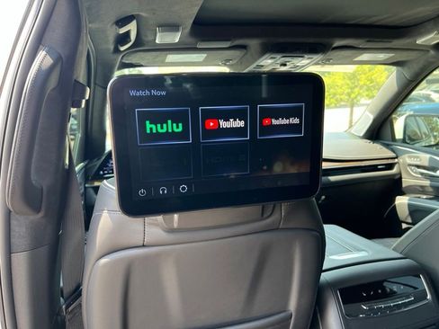 Certified 2024 Cadillac Escalade Sport Platinum w/ LPO, ONYX Package AWD/4WD image 20
