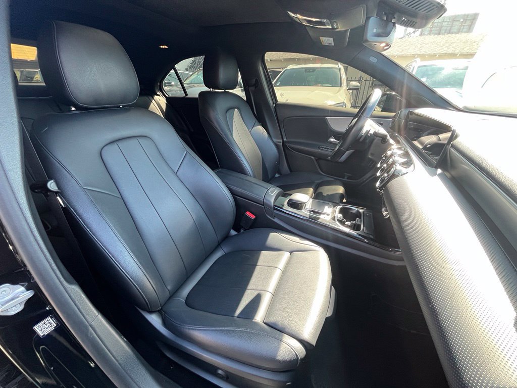 Used 2020 Mercedes-Benz A 220 4MATIC w/ Premium Package image 7