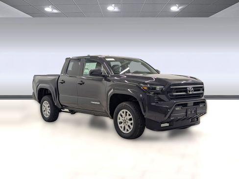New 2025 Toyota Tacoma SR image 6