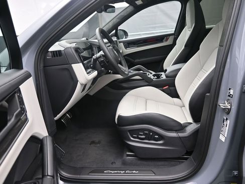 New 2026 Porsche Cayenne Turbo AWD/4WD image 7
