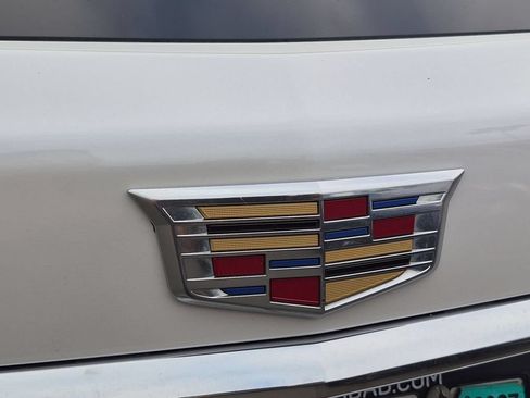 Certified 2018 Cadillac XT5 Premium Luxury w/ Driver Assist Package FWD image 32