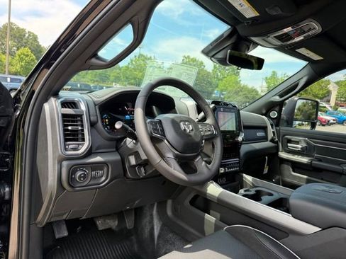 New 2026 RAM 4500 4x4 Crew Cab DRW w/ Laramie Trim Package image 16