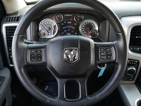 Used 2016 RAM 1500 SLT AWD/4WD image 19