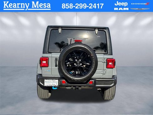 Used 2023 Jeep Wrangler Unlimited Sahara image 5