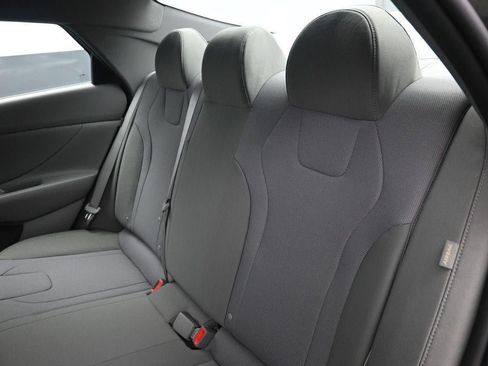 New 2026 Hyundai Elantra SE FWD image 23