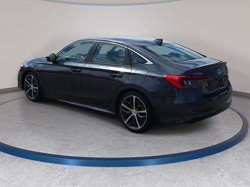 Used 2024 Honda Civic Touring image 7