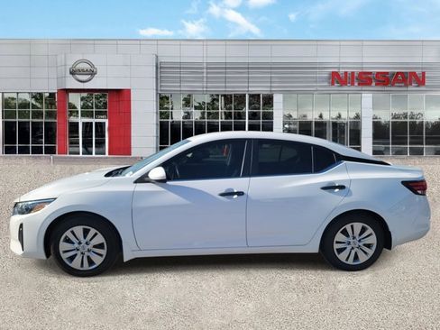 Certified 2025 Nissan Sentra S image 8