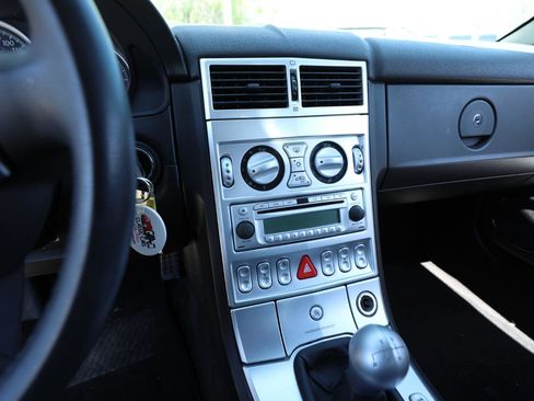 Used 2007 Chrysler Crossfire Convertible w/ Special Edition Group RWD image 15