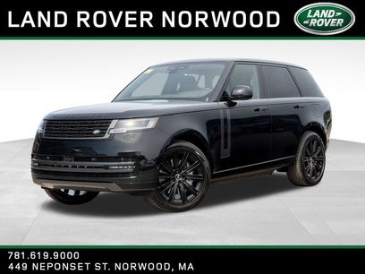 New 2025 Land Rover Range Rover SE