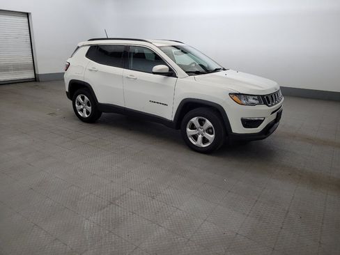 Used 2019 Jeep Compass Latitude w/ Popular Equipment Group AWD/4WD image 11