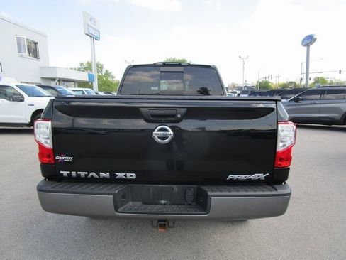 Used 2017 Nissan Titan PRO-4X image 5