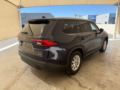 Used 2024 Toyota Grand Highlander FWD image 8