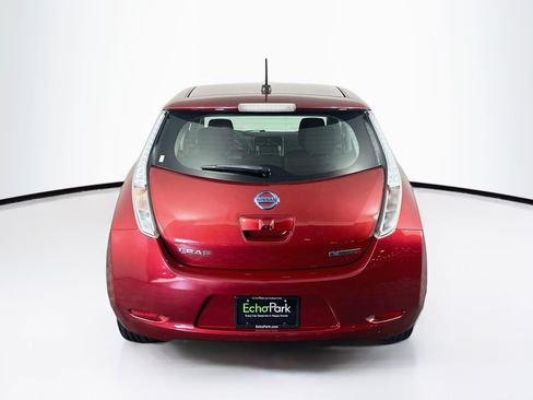 Used 2015 Nissan Leaf SV FWD image 7