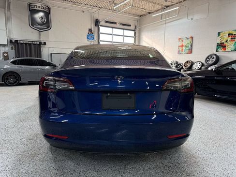 Used 2019 Tesla Model 3 Standard Range Plus image 4