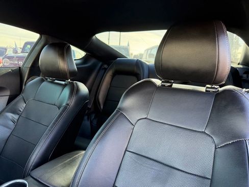 Used 2019 Ford Mustang Premium w/ Ecoboost Performance Package image 16