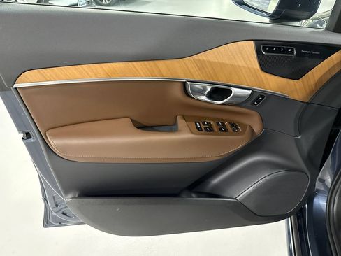Certified 2024 Volvo XC90 B6 Plus w/ Protection Package Premier AWD/4WD image 9