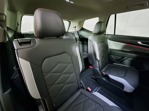 New 2026 Volkswagen Atlas Peak Edition AWD/4WD image 27