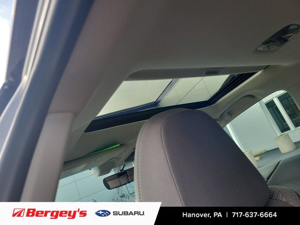 Used 2020 Subaru Outback Premium AWD/4WD image 16