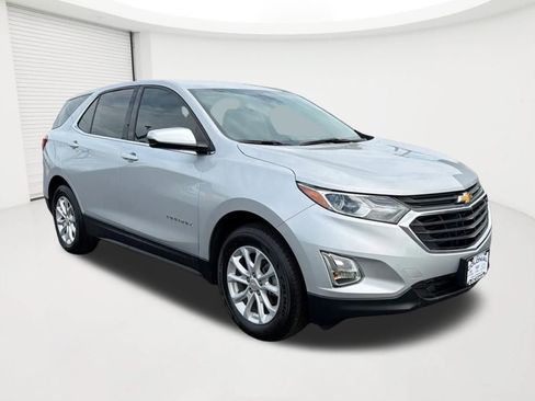 Used 2019 Chevrolet Equinox LT FWD image 3