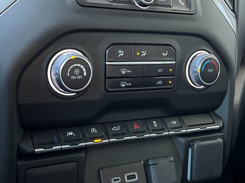 Used 2024 Chevrolet Silverado 1500 Custom RWD image 19