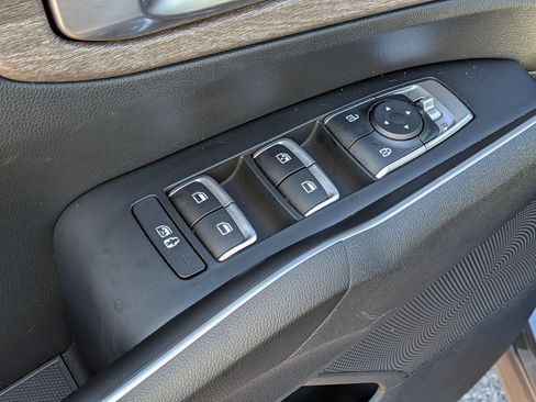 Used 2022 Kia Sorento S image 13