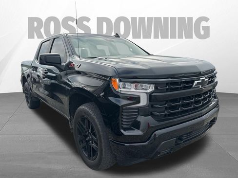 Used 2022 Chevrolet Silverado 1500 RST w/ Convenience Package II image 3