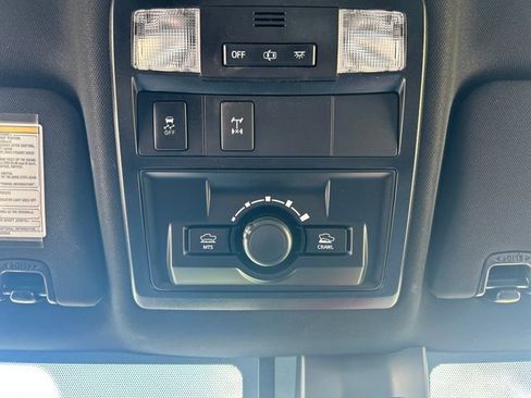 Used 2019 Toyota Tacoma TRD Off-Road AWD/4WD image 21