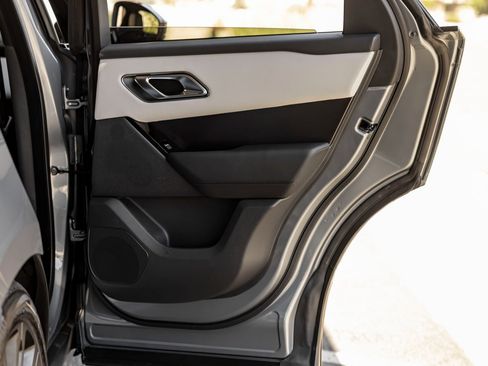 New 2026 Land Rover Range Rover Velar Dynamic SE image 23