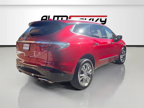 Used 2024 Buick Enclave Essence w/ Experience Buick Package image 7